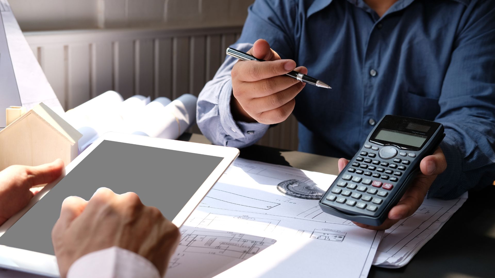 Read more about the article 7 Reasons Why Outsourcing Construction Estimating is Essential in 2025